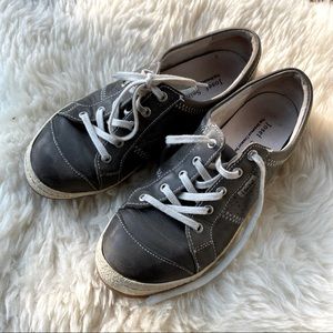 Joseph Seibel Grey Sneakers.